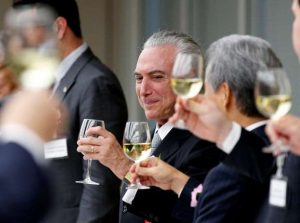 Temer e aliados comemoram derrota de Dilma para o Senado: ‘povo cassou’