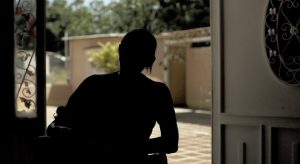 Fome obriga mães a darem os próprios filhos na Venezuela