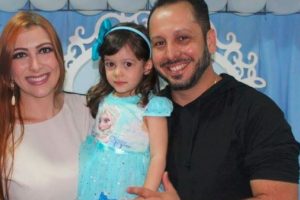 Empresário mata esposa e filha de 4 anos a facadas