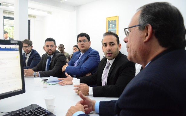 Hospitais denunciam atrasos de repasses pelo Ipaseal