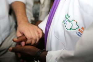 Prefeitos: saída de médicos cubanos pode causar ‘irreparáveis prejuízos’