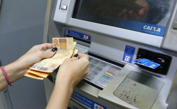 Governo de Alagoas libera segunda-faixa salarial no sábado (10)