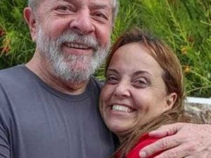 Sempre acham que a gente é rico, diz filha de Lula