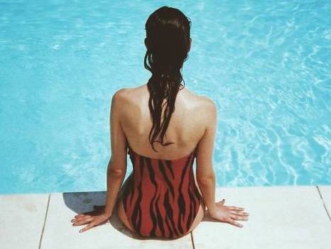 Xixi contamina piscina? Saiba se é possível pegar doenças na água