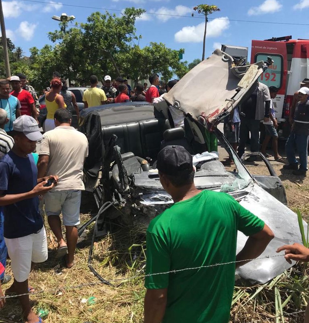Capotamento de carro deixa feridos em São Luís do Quitunde