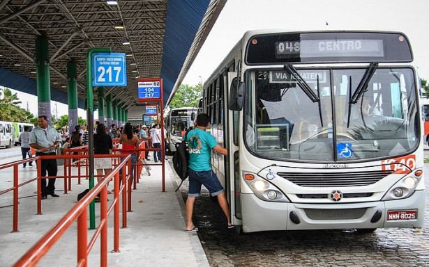 Prefeitura suspende cobrança de impostos de moradores e comerciantes do Pinheiro