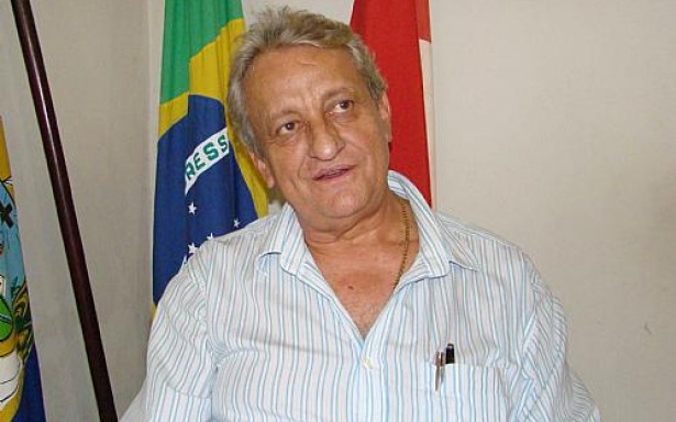 Ex-prefeito terá que ressarcir cofres públicos do município