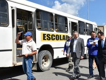 Justiça determina que prefeitura de São Luiz do Quitunde ofereça transporte escolar adequado a estudantes