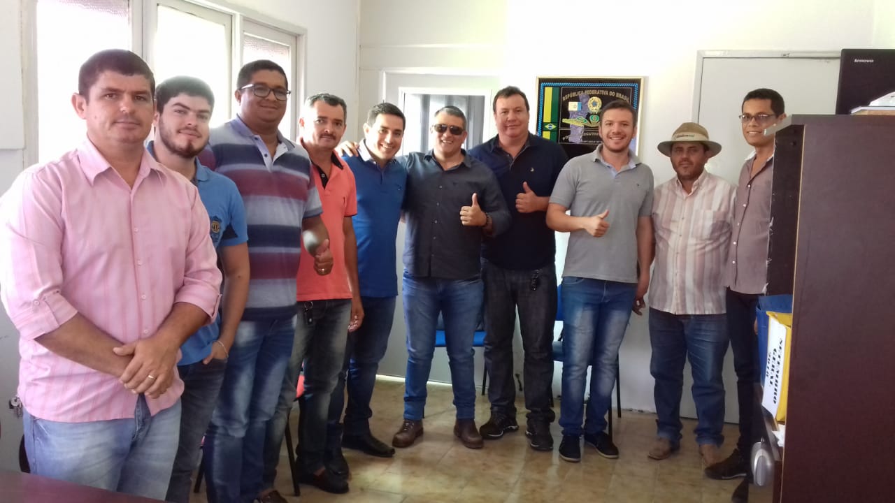 Prefeito Gleysson Cardoso recebe equipe do PNHR