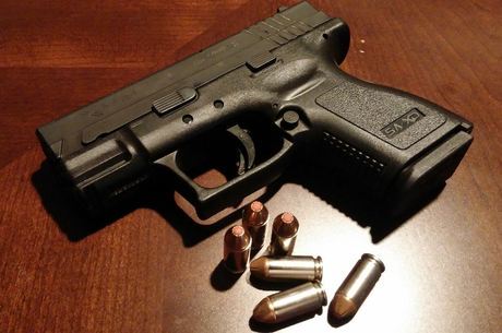 Bolsonaro deve assinar decreto para flexibilizar posse de armas no Brasil