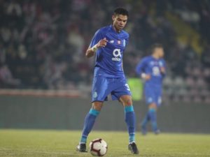 Alagoano Pepe celebra reestreia pelo Porto e recebe elogios do treinador