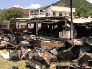 Espuma em parede de alojamento do CT do Flamengo era antichamas