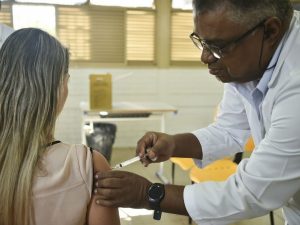 Fake news são empecilho para aumento da vacinação contra HPV