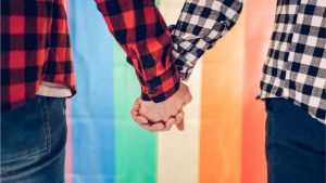 Um quarto da população mundial vive em países onde o sexo gay é crime, aponta relatório