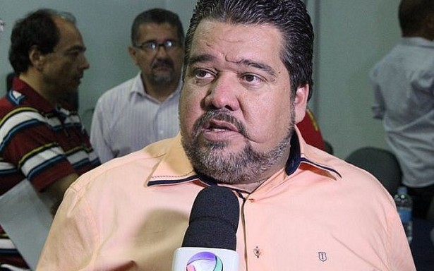 Suspenso afastamento de Gustavo Feijó da prefeitura de Boca da Mata