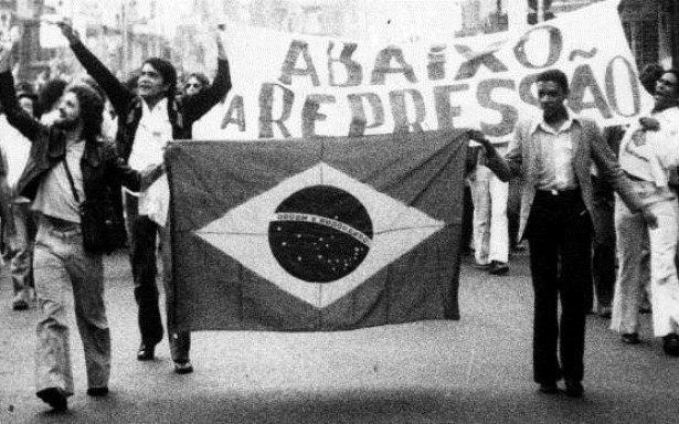 MPF diz que ‘festejar a ditadura’, como quer Bolsonaro, merece repúdio