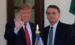 Bolsonaro e Trump se reúnem na Casa Branca