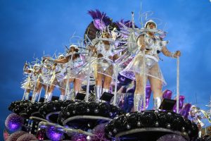 Mocidade é a última a desfilar no segundo dia no Sambódromo