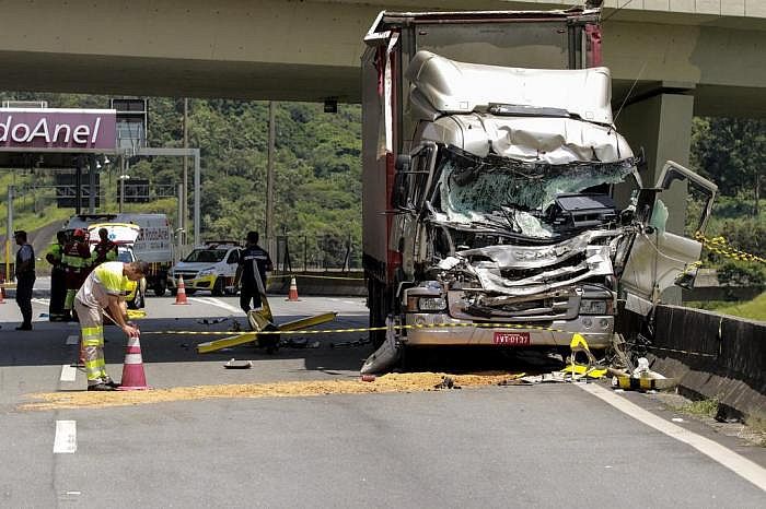 Laudo aponta velocidade de caminhão que colidiu em helicóptero que levava Boechat