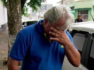 Tio de um dos assassinos chora e pede perdão às famílias das vítimas