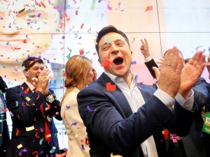 Comediante novato na política é eleito presidente da Ucrânia
