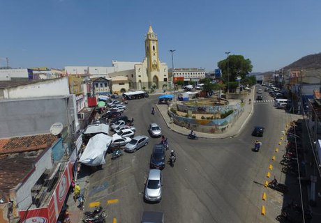 Incêndio atinge casa em Santana do Ipanema, AL