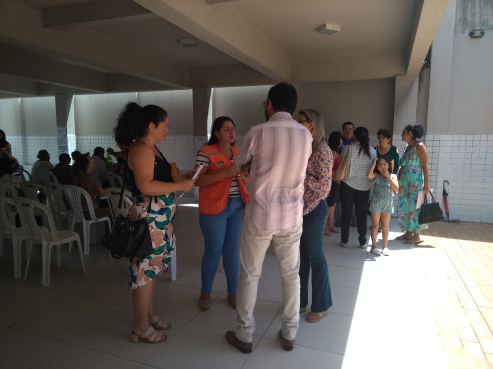 Tumulto marca cadastro de auxílio-moradia para famílias do Pinheiro, em Maceió