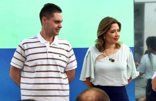 MP deve investigar suposta colaboração de servidores para compra de joia para primeira dama