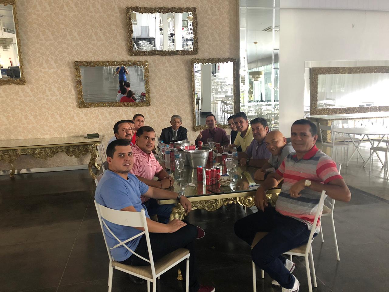 Vereadores de Palmeira dos Índios são recebidos pelo Comandante da Marinha