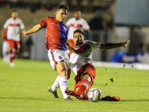 CRB perde para o Paraná por 1 a 0 e ocupa a 18ª posição na Série B