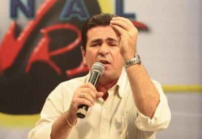 Netflix lançará série sobre apresentador brasileiro que encomendava crimes para TV