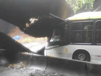 Túnel desaba sobre ônibus em São Conrado; Rio entra em estágio de crise