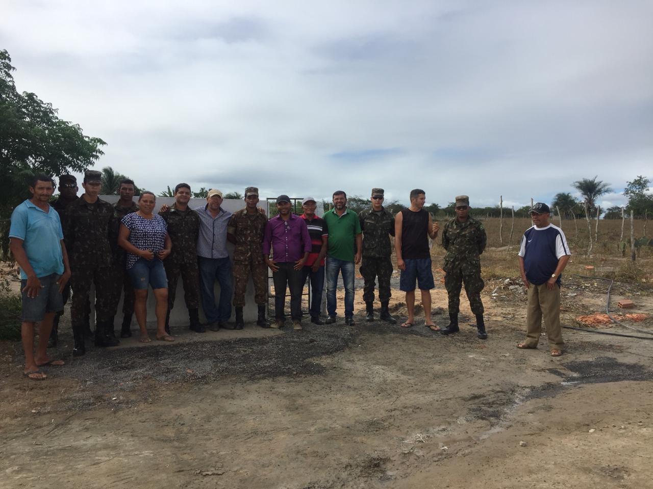 Moradores do Povoado Dionísio promove almoço em homenagem ao exército