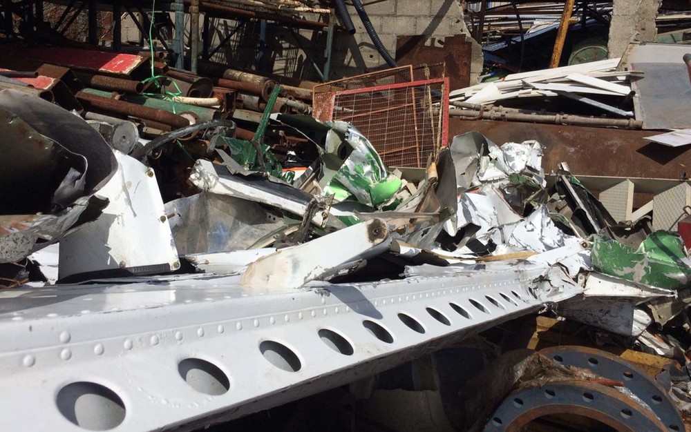 Fuselagem de avião que caiu com Gabriel Diniz é vendida a ferro-velho em Aracaju