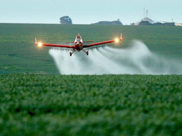 Ministério da Agricultura aprova registro de mais 42 agrotóxicos