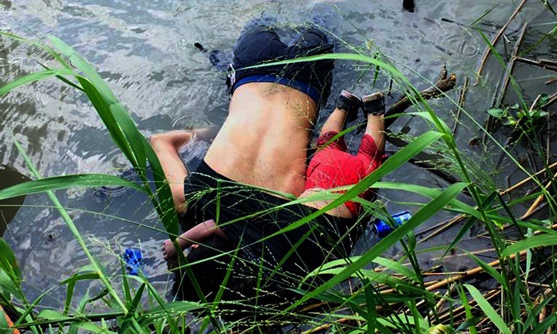 Pai e filha que morreram afogados na fronteira dos EUA estavam há dois meses em abrigo no México