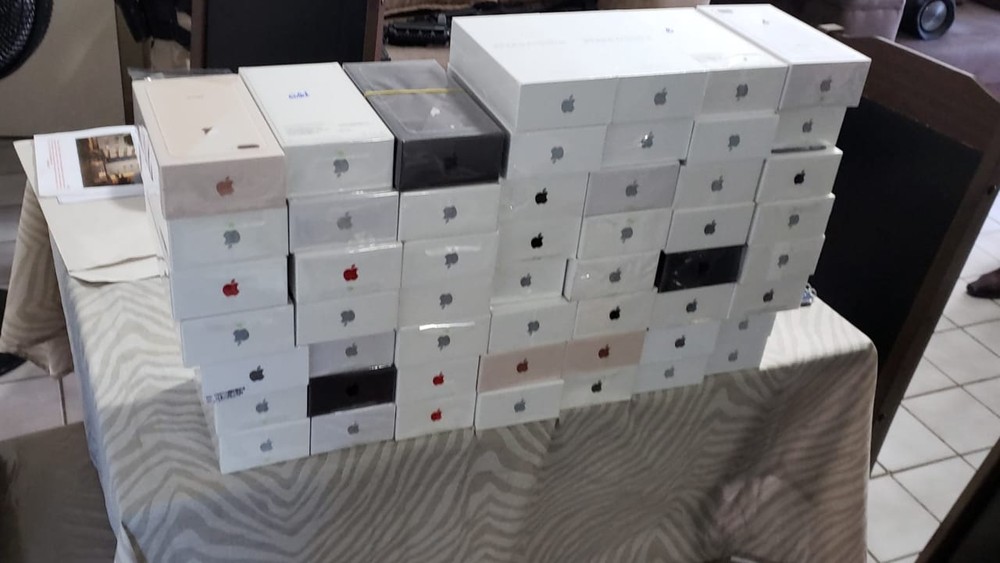 Operação cumpre mandados de prisão contra acusados de venda clandestina de iPhones em Alagoas