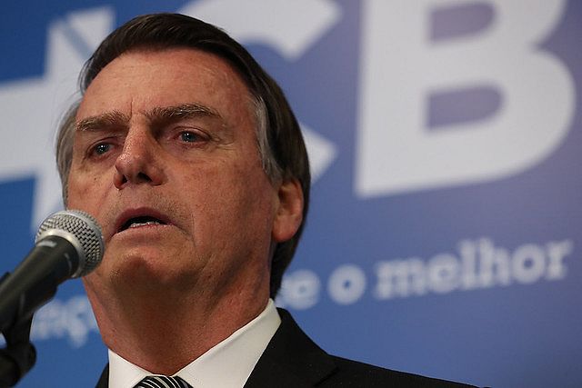 Bolsonaro alega censura do Facebook e diz estar perdendo seguidores
