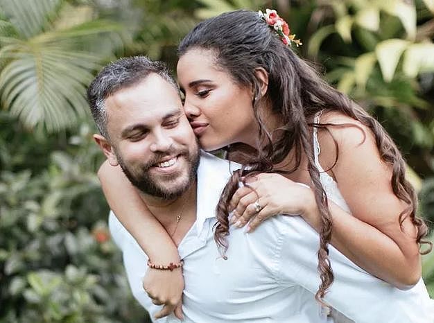 ‘Não existo mais, estou acabado’, diz ex-noivo de blogueira morta que casou consigo mesma