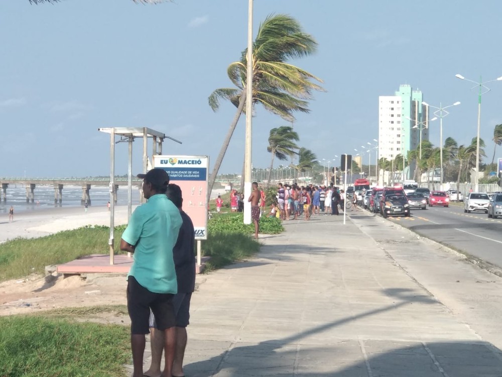 Adolescente se afoga na Praia do Sobral, em Maceió