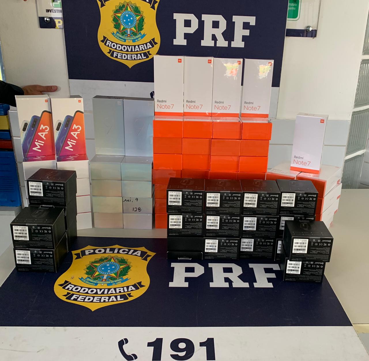 PRF apreende eletrônicos sem nota fiscal em São Miguel dos Campos