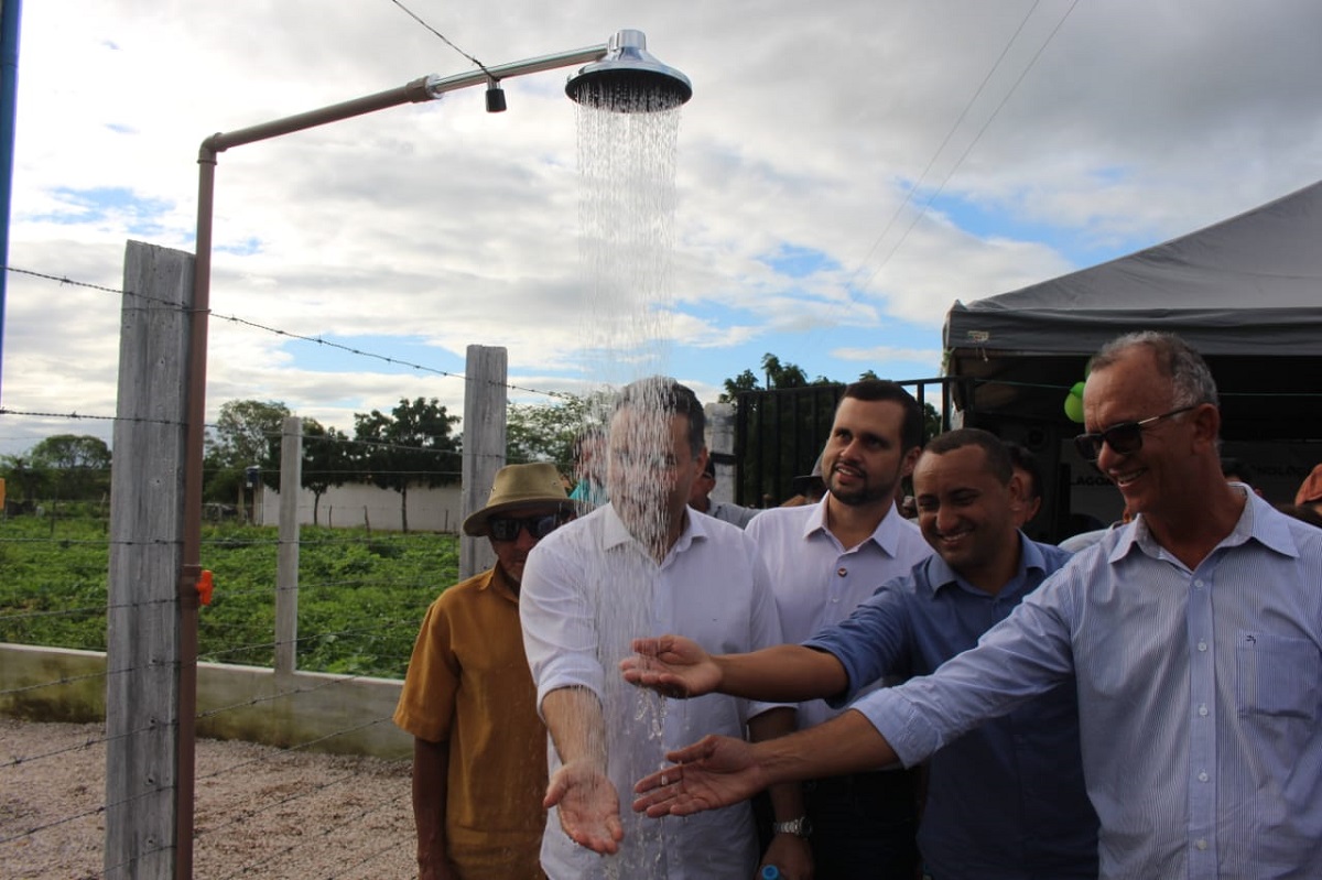 Acesso à água potável muda a vida de mais de 100 famílias no Sertão de Alagoas