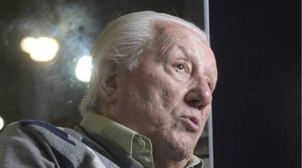 Maior investidor do Brasil e dono de R$ 2 bilhões anda de metrô todos os dias