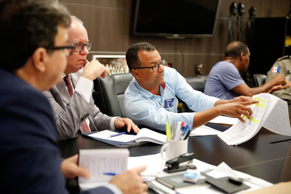 Presidente do TJ-AL é favorável à regulamentação do serviço de táxi-lotação em Maceió