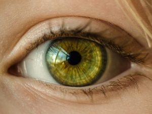 Espera por transplante de córnea cresce no Brasil