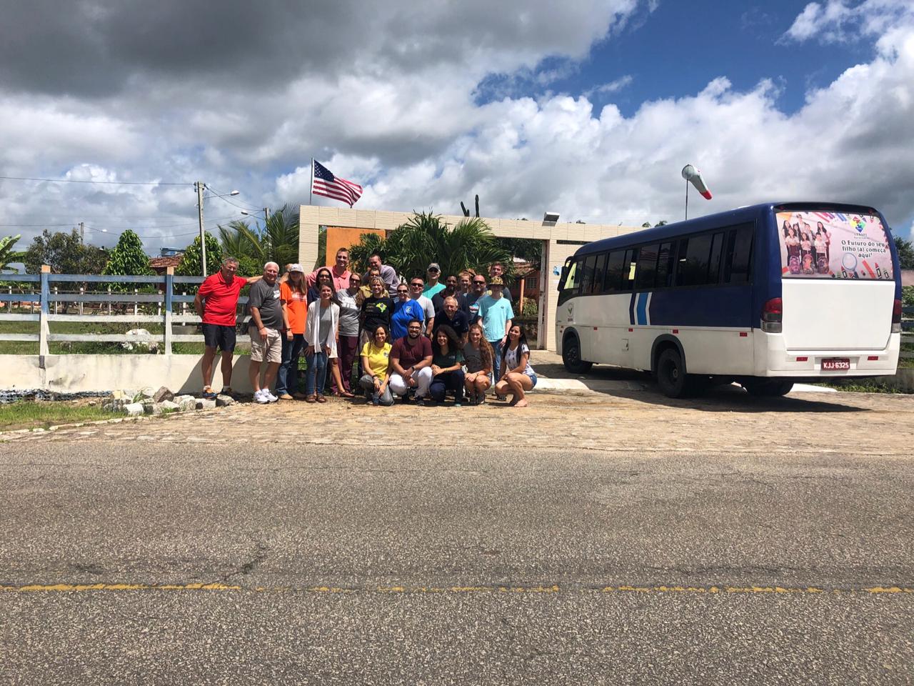 Americanos da igreja Batista visitam Tanque D’Arca