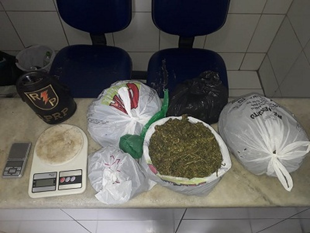 Mulher é presa com 2,6 kg de maconha em Rio Largo