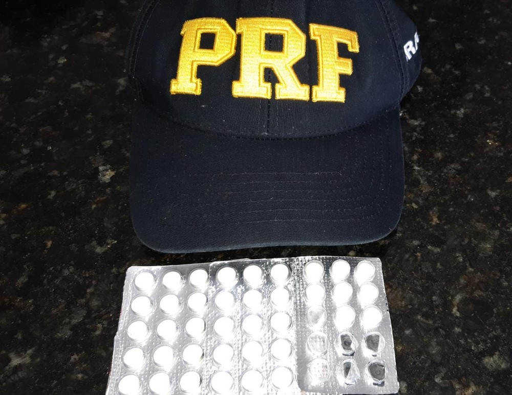 PRF apreende 38 comprimidos de rebite em caminhão em São Miguel dos Campos, AL