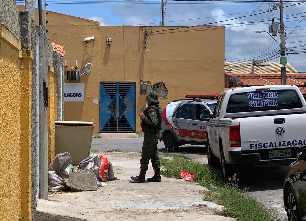 Fiscalização é acionada ao abrigo do Pata Voluntária após denúncia sobre a situação dos animais