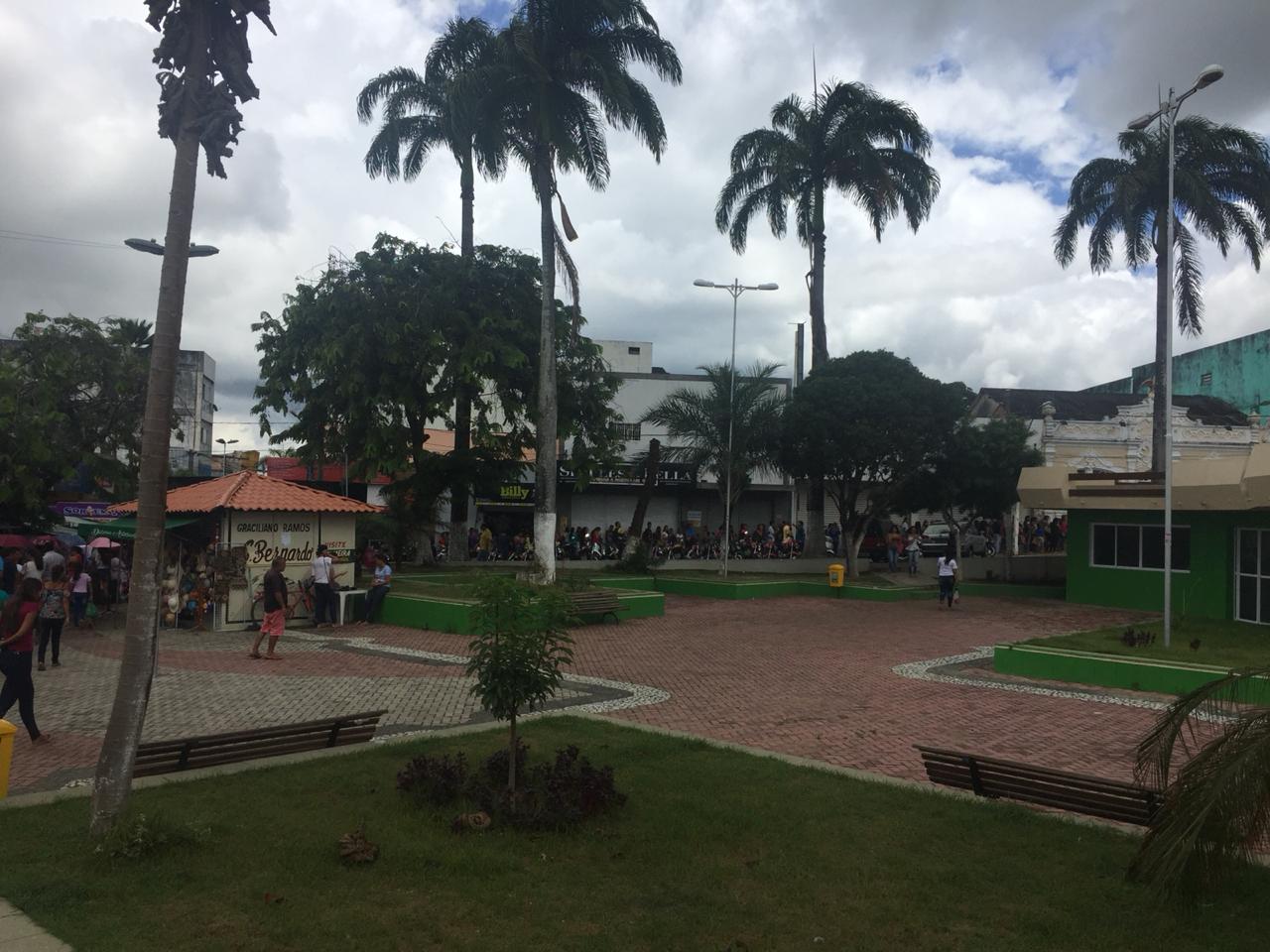 Mais de mil candidatos pediram isenção da taxa de inscrição do concurso de Palmeira nesta sexta-feira (6)